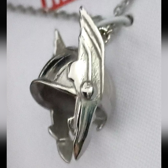 Marvel Comics Mighty Thor Highly Detailed Mini Helmet Necklace Pendant New MIB - Picture 4 of 9